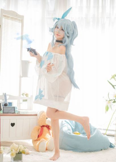新来的女秘书